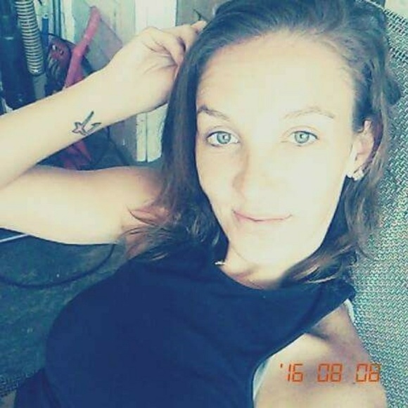 Meet your Posher, Emilie - Picture 3 of 8